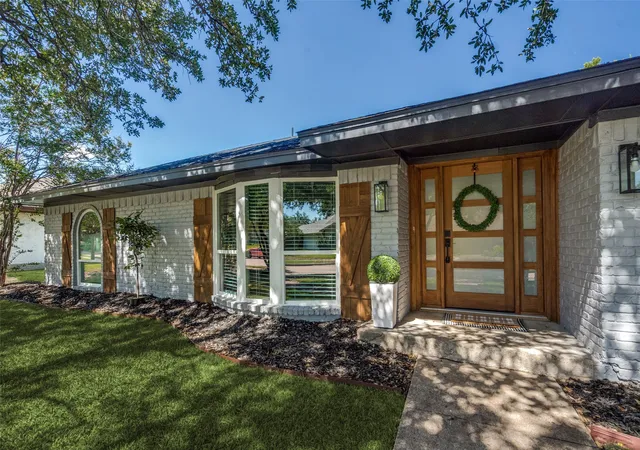 Photo 3 of Single family home for sale at 2625 Mollimar Dr, Plano, TX 75075 | MLS# 21019204 | Listing updated on 2026-08-20