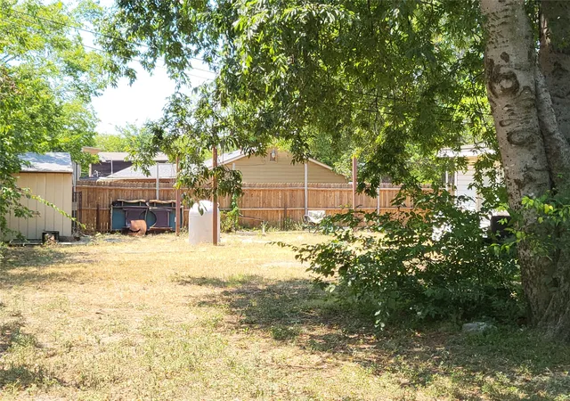 Homes for sale in Haltom City, TX | 4208 Patricia St, Haltom City, TX 76117 | MLS# 21025281