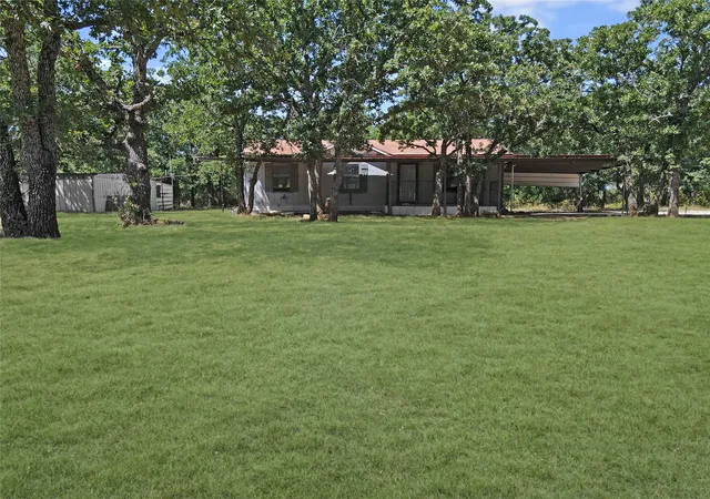 Homes for sale in Eastland, TX | 303 County Road 158, Eastland, TX 76448 | MLS# 21027069