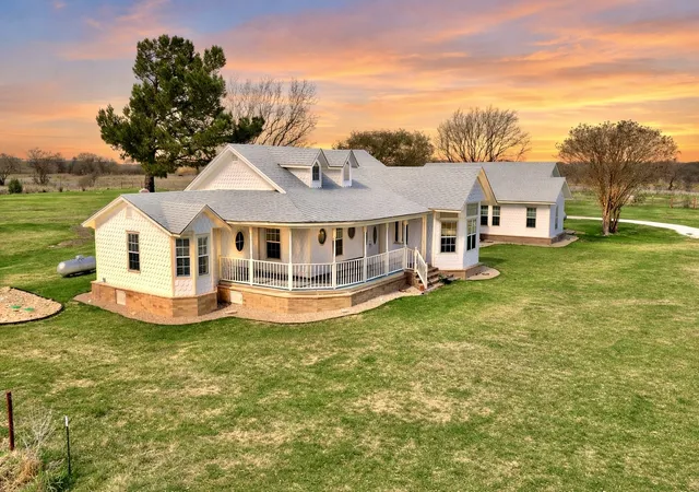 Homes for sale in Clifton, TX | 596 County Road 3425, Clifton, TX 76634 | MLS# 21024507