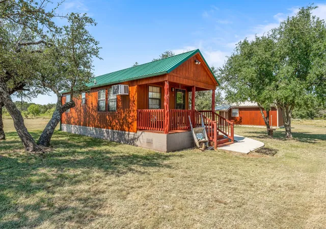 Photo 4 of House for sale at 1712 Wells East Rd W, Newcastle, TX 76372 | MLS# 21028069 | Listing updated on 2026-07-24