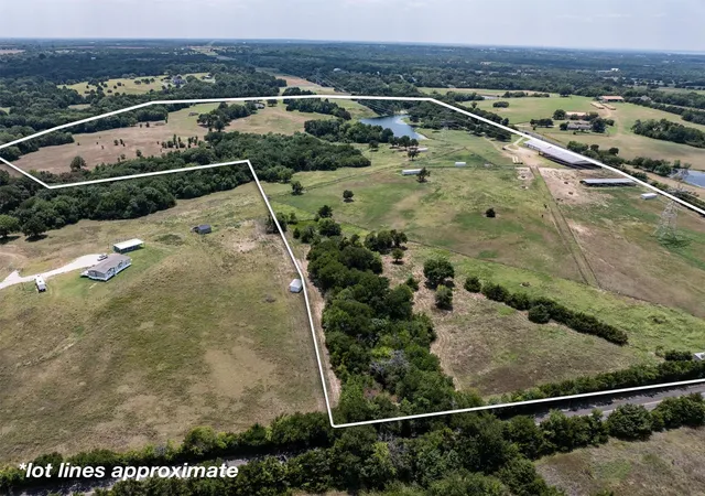 Photo 3 of Single family home for sale at 3800 County Road 660, Farmersville, TX 75442 | MLS# 21023928 | Listing updated on 2026-08-25