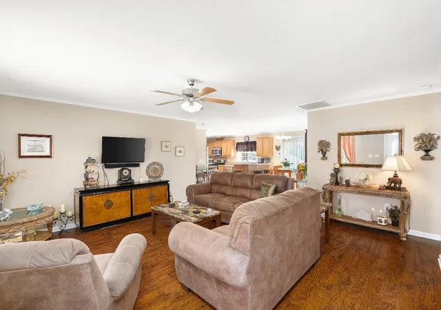 Photo 3 of Single family home for sale at 360 Rockcrest Rd, Mc Kinney, TX 75071 | MLS# 21028598 | Listing updated on 2026-08-17