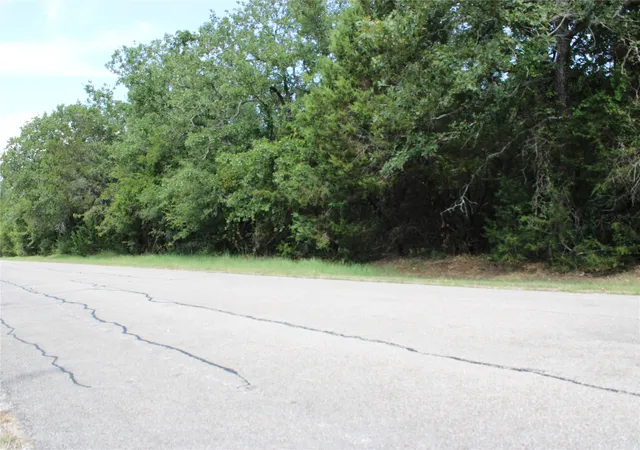 Photo 4 of Land for sale at 24042 Stonewood Dr, Whitney, TX 76692 | MLS# 21030400 | Listing updated on 2026-08-31