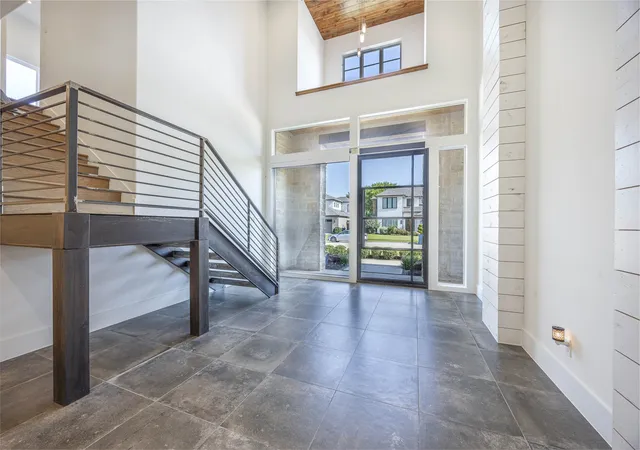 Photo 3 of Single family home for sale at 2081 Holt Way, Grapevine, TX 76051 | MLS# 21029425 | Listing updated on 2026-10-05