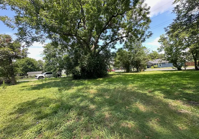 Photo 4 of Land for sale at 2504 Mcferrin, Waco, TX 76708 | MLS# 21030758 | Listing updated on 2026-08-24