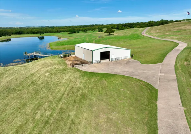 Homes for sale in Palmer, TX | 8846 Acres Parker Hill Rd, Palmer, TX 75152 | MLS# 21031784