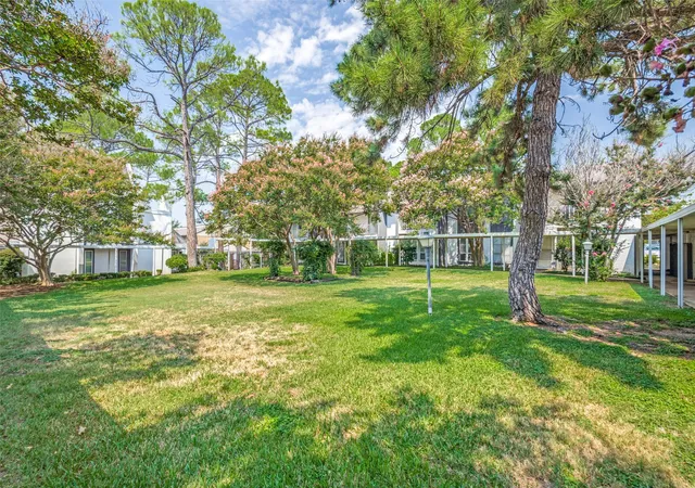 24th image of 412 Hollyhill Ln, Denton, TX 76205 | MLS# 21029878