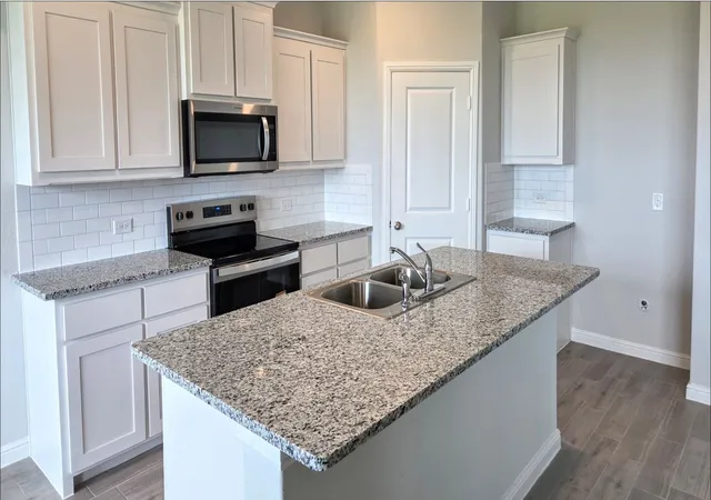 Homes for sale in Grandview, TX | 240 Kinley St, Grandview, TX 76050 | MLS# 21031453