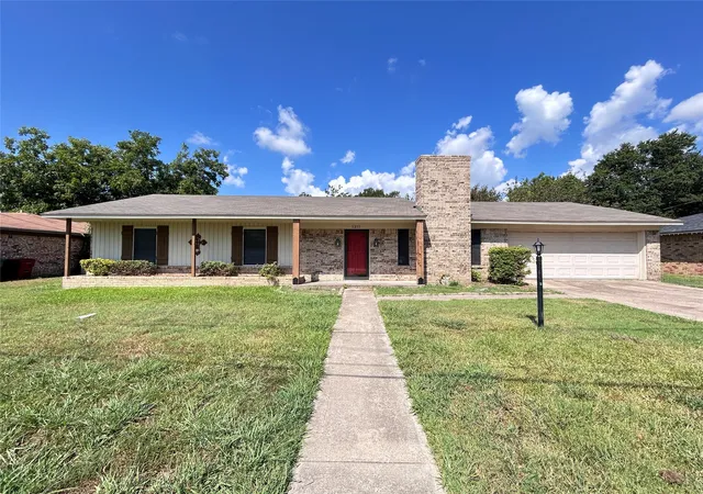 Homes for sale in Sulphur Springs, TX | 1211 Georgia St, Sulphur Springs, TX 75482 | MLS# 21032055