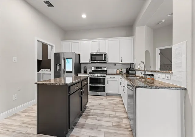 Photo 3 of Single family home for sale at 504 Grayson Lane, Lake Dallas, TX 75065 | MLS# 21032027 | Listing updated on 2026-09-25