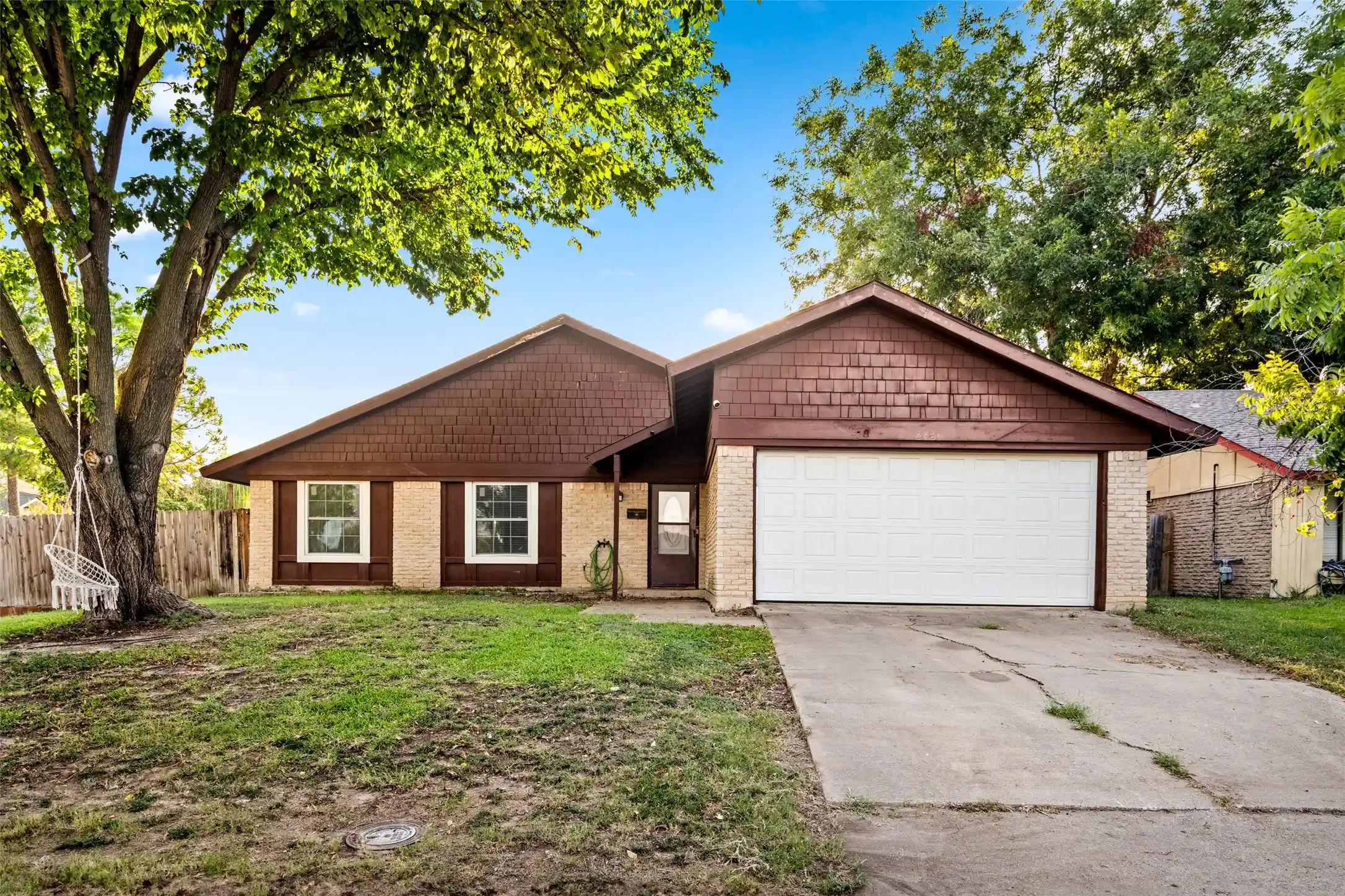 Photo 1 of Sale Pending at 2837 Corrida Ct, Grand Prairie, TX 75052 | MLS# 21031924 | Listing updated on 2026-05-11