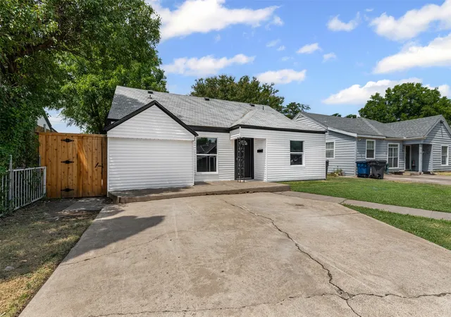 31st image of 2327 Brookfield Ave, Dallas, TX 75235 | MLS# 21032876