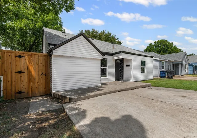 3rd image of 2327 Brookfield Ave, Dallas, TX 75235 | MLS# 21032876