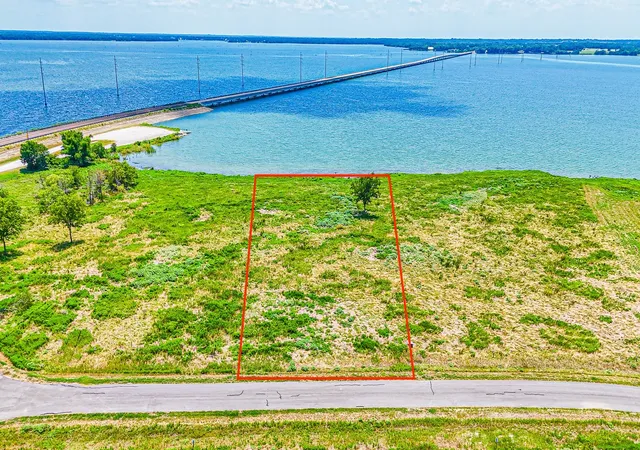 Photo 3 of Land for sale at Lot 16 Vista Pointe Dr, Corsicana, TX 75109 | MLS# 21034141 | Listing updated on 2026-10-05