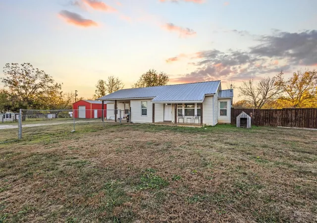Homes for sale in Bells, TX | 469 Dugan Chapel, Bells, TX 75414 | MLS# 21034068