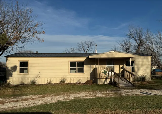 Photo 1 of Manufactured home for sale at 608 N Browning St, Seymour, TX 76380 | MLS# 21035571 | Listing updated on 2026-08-24