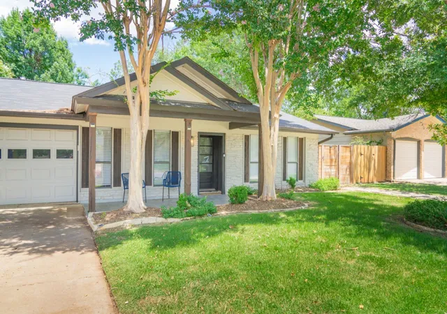 Photo 3 of Single family home for sale at 7002 Whispering Oaks Dr, Austin, TX 78745 | MLS# 21036013 | Listing updated on 2026-08-28