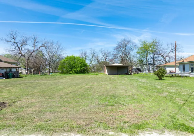 Photo 1 of Land for sale at 509 Navarro Ave, Mart, TX 76664 | MLS# 21037986 | Listing updated on 2026-08-17