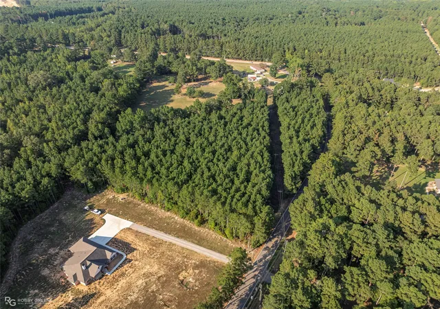 2nd image of 190 Linton Bellevue Rd, Benton, LA 71006 | MLS# 21038080