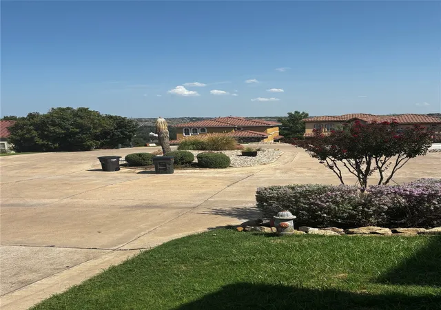 11th image of 7704 Lakeview Cir, Fort Worth, TX 76179 | MLS# 21037469