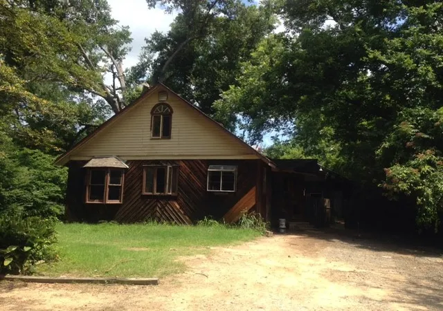 1st image of 2524 Lindholm St, Shreveport, LA 71108 | MLS# 21039015