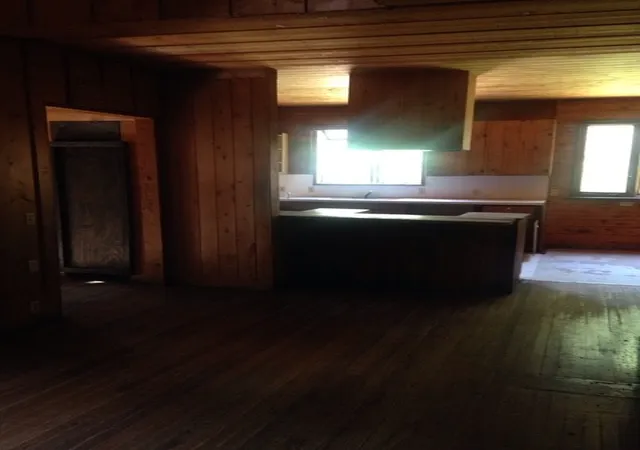 3rd image of 2524 Lindholm St, Shreveport, LA 71108 | MLS# 21039015