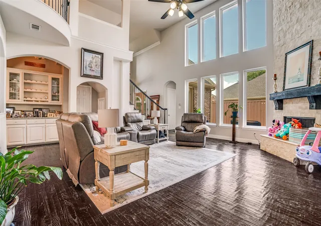 Photo 3 of Single family home for sale at 1221 Bridgeway Ln, Allen, TX 75013 | MLS# 21036337 | Listing updated on 2026-08-28