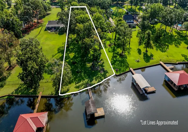 Homes for sale in Bullard, TX | 701 County Rd 3608, Bullard, TX 75757 | MLS# 21038543