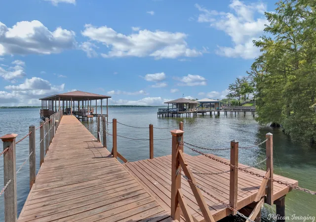Photo 1 of Land for sale at 5617 S Lakeshore Dr, Shreveport, LA 71119 | MLS# 21039323 | Listing updated on 2026-08-17