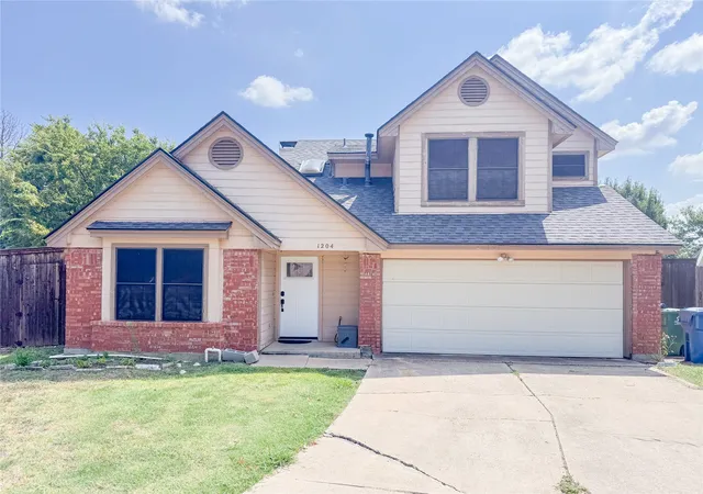 Photo 1 of Single family home for sale at 1204 Marcus Ct, Flower Mound, TX 75028 | MLS# 21039627 | Listing updated on 2026-08-24