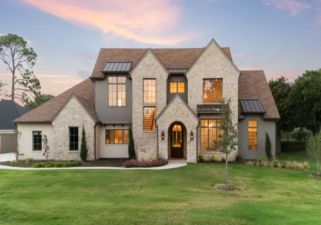 Photo 2 of Single family home for sale at 510 Bandit Trl, Colleyville, TX 76034 | MLS# 21036089 | Listing updated on 2026-08-18