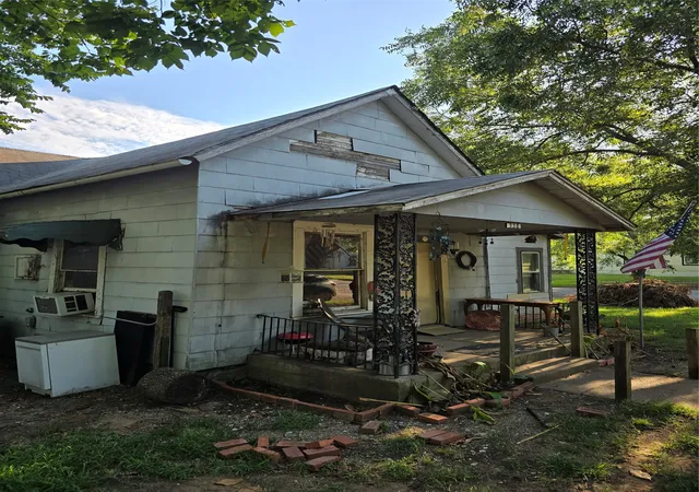 Homes for sale in Denison, TX | 330 W Texas St, Denison, TX 75020 | MLS# 21040811