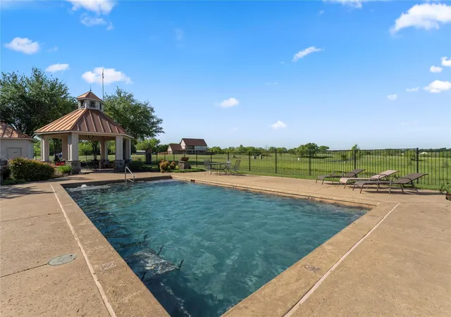 Homes for sale in Streetman, TX | 115 Lake Vista Dr, Streetman, TX 75859 | MLS# 21040451