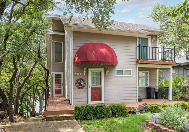 Homes for sale in Brownwood, TX | 201 Cove Cir, Brownwood, TX 76801 | MLS# 21041612
