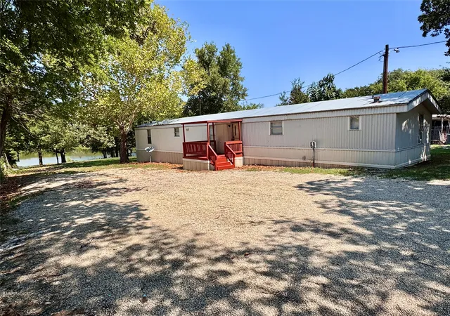 Homes for sale in Valley View, TX | 207 Wilson Rd, Valley View, TX 76272 | MLS# 21041763