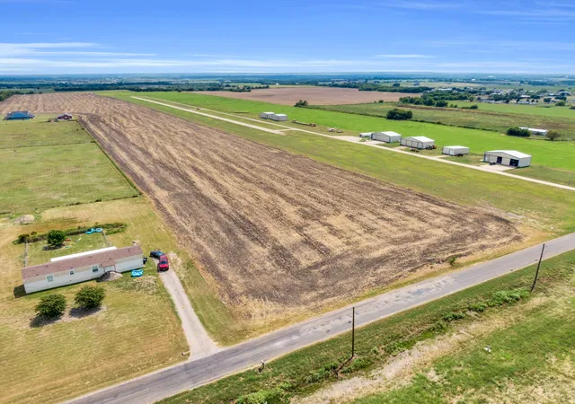 Photo 1 of Land for sale at 345 N Armstrong Rd, Venus, TX 76084 | MLS# 21042999 | Listing updated on 2026-08-24