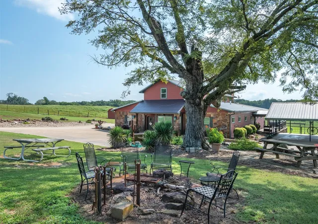 Photo 4 of House for sale at 5282 N State Hwy 37, Winnsboro, TX 75494 | MLS# 21043706 | Listing updated on 2026-08-24