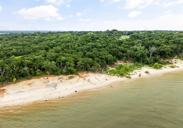 Photo 40 of Mansion for sale at 369 Panorama Cir, Pottsboro, TX 75076 | MLS# 20995675 | Listing updated on 2026-10-05