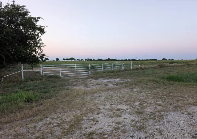 Photo 1 of Land for sale at Tbd St Hwy 77, Hillsboro, TX 76645 | MLS# 21042653 | Listing updated on 2026-08-17