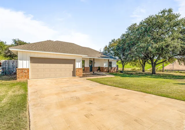 Homes for sale in Iowa Park, TX | 1501 Johnson Rd #A, Iowa Park, TX 76367 | MLS# 21045297