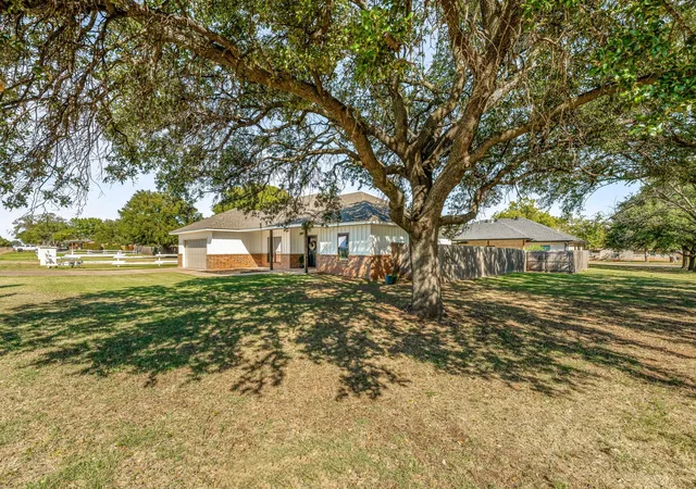 Homes for sale in Iowa Park, TX | 1501 Johnson Rd #A, Iowa Park, TX 76367 | MLS# 21045297