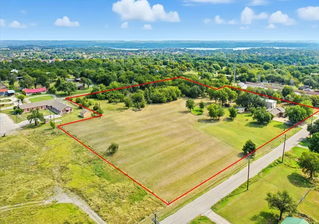 1st image of 2911 Inspiration Dr, Hudson Oaks, TX 76087 | MLS# 21045389