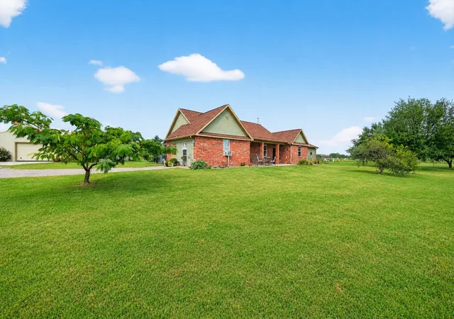 Homes for sale in Gunter, TX | 551 Massey Rd, Gunter, TX 75058 | MLS# 21046047