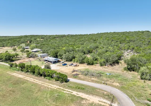 5th image of 1024 N Keller Rd, Mineral Wells, TX 76067 | MLS# 21046867