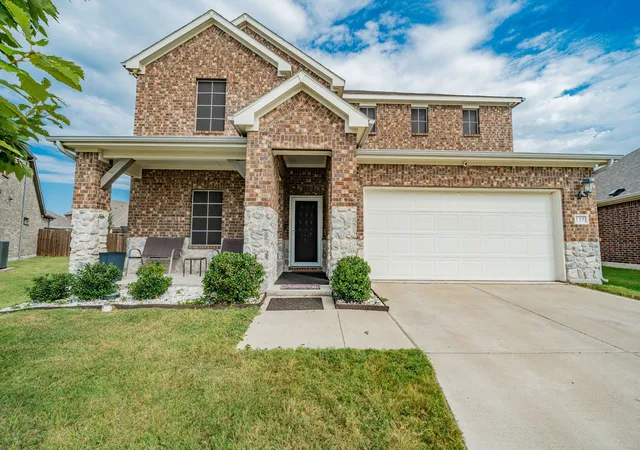 Photo 1 of Single family home for sale at 135 Meredith Dr, Rockwall, TX 75087 | MLS# 21046726 | Listing updated on 2026-08-17