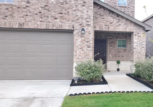 Photo 3 of Single family home for sale at 1653 Box Elder Rd, Forney, TX 75126 | MLS# 21047568 | Listing updated on 2026-08-22