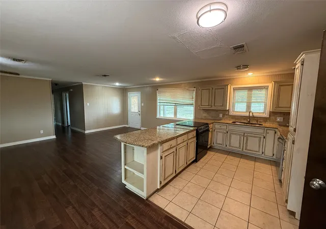 Homes for sale in Sulphur Springs, TX | 2880 Farm Road 2560, Sulphur Springs, TX 75482 | MLS# 21048753