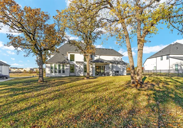 Photo 3 of Sale Pending at 4204 Mark Twain Blvd, Flower Mound, TX 75022 | MLS# 21049124 | Listing updated on 2026-09-01