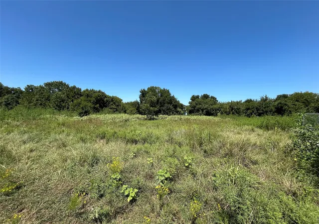Photo 3 of Land for sale at 100 N Agnew St, Boyd, TX 76023 | MLS# 21049710 | Listing updated on 2026-08-17